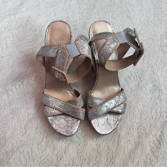 Stuart Weitzman Annex Penny cracked metallic ankle wedges - Picture 4 of 11